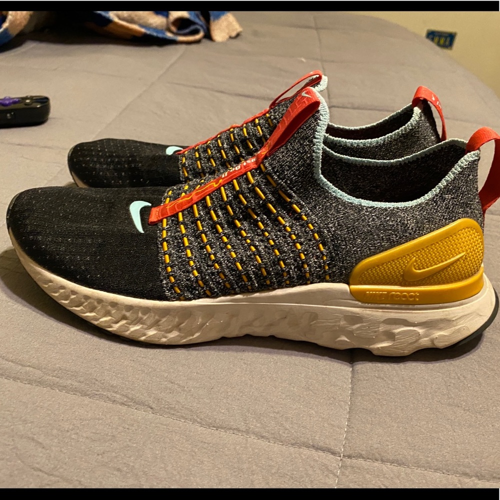 Nike React Phantom Run Flyknit 2 Women's Running